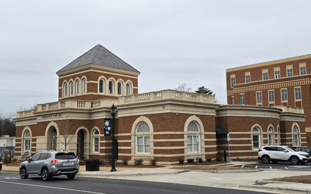 A developer has proposed to buy the former Town Hall and convert it into a restaurant. /Lindsay Krone