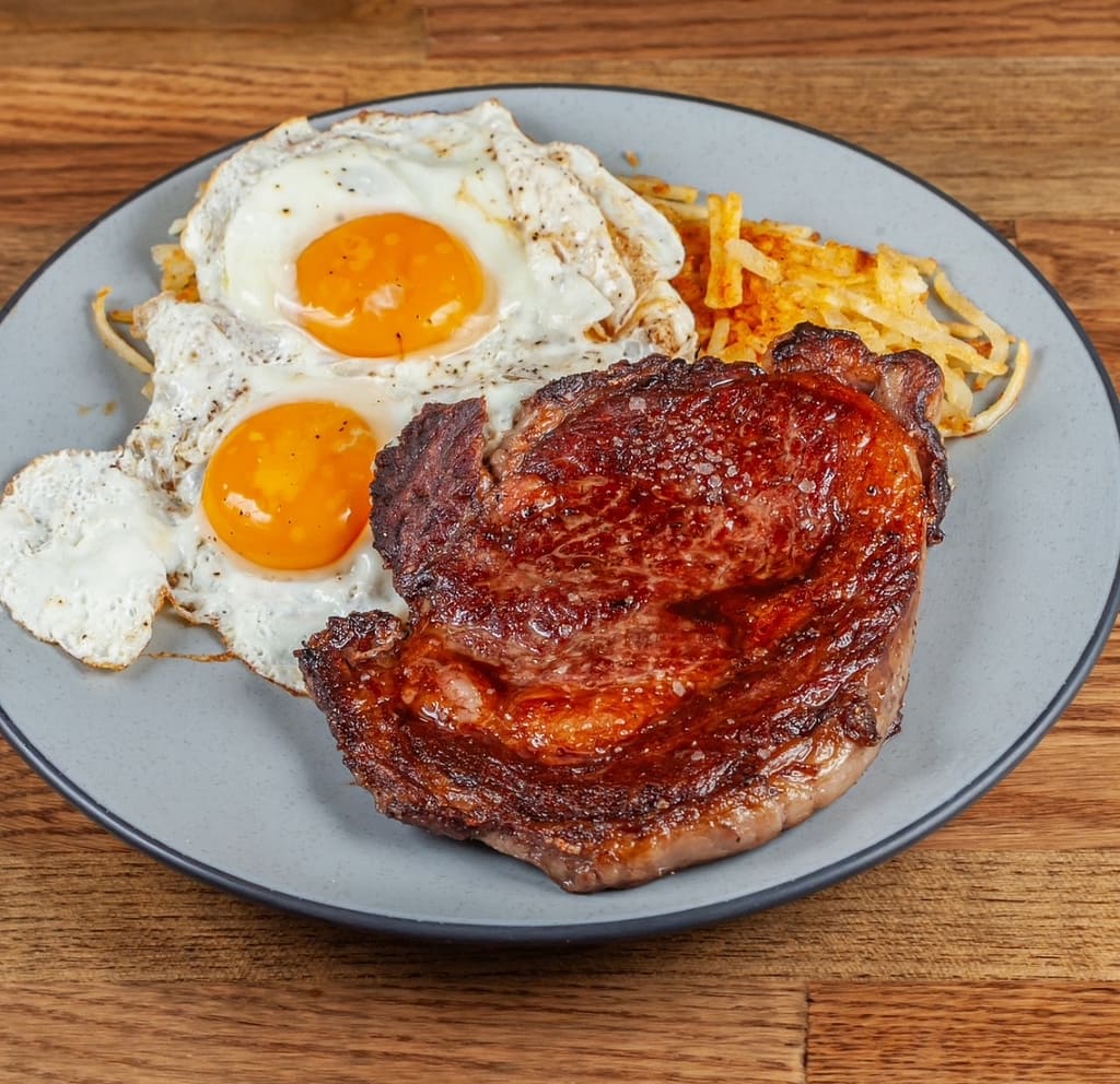 Steak & Eggs at Riwe Cafe