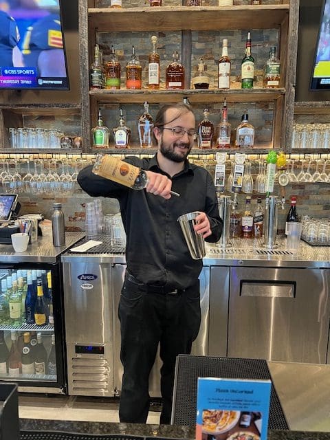 Matt Della Penna bartender
