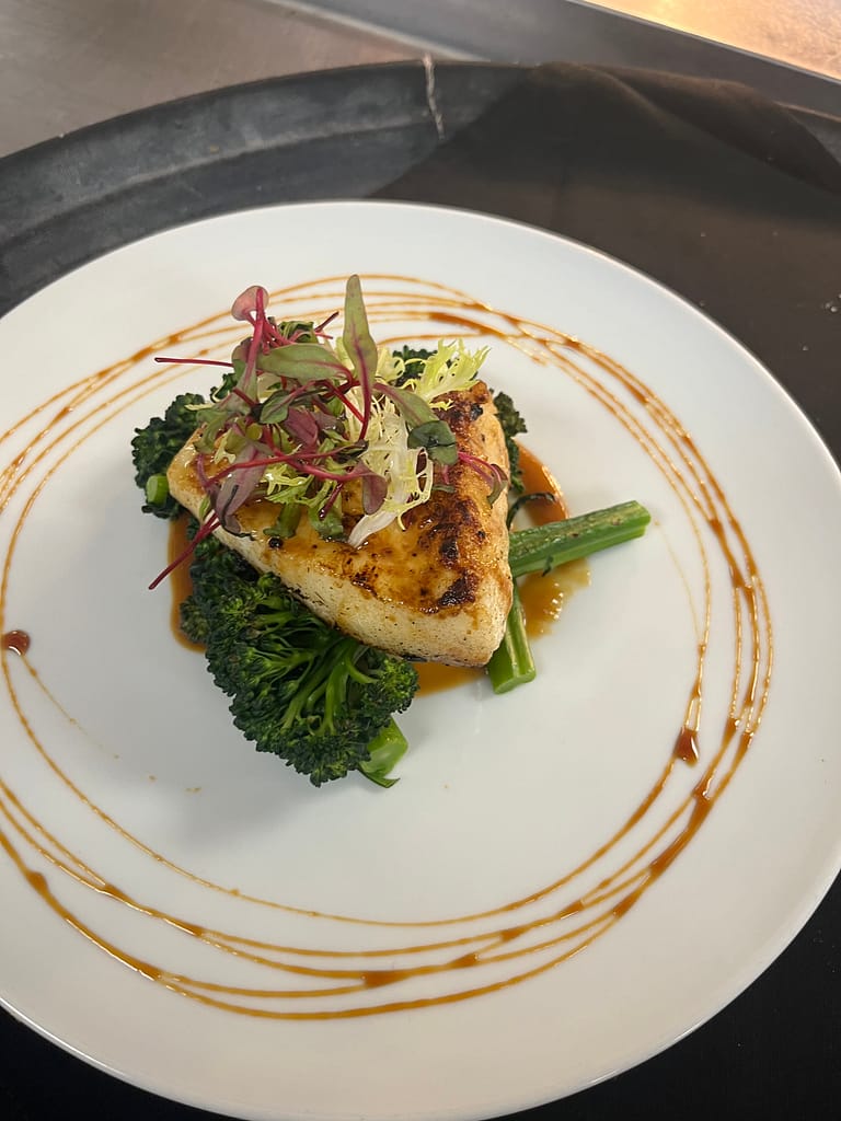 Lakeside Wine Bar & Grill