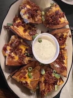 I also indulged in some potato skins for an appetizer. The ranch they make in house is perfect!
