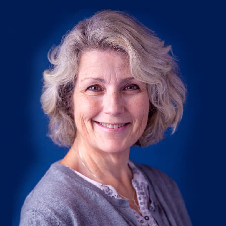 Pet News Why Is My Cat Losing Her Claws?